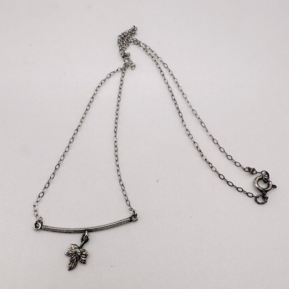 SALE! 15” Diamond in a leaf, sterling silver necklace!